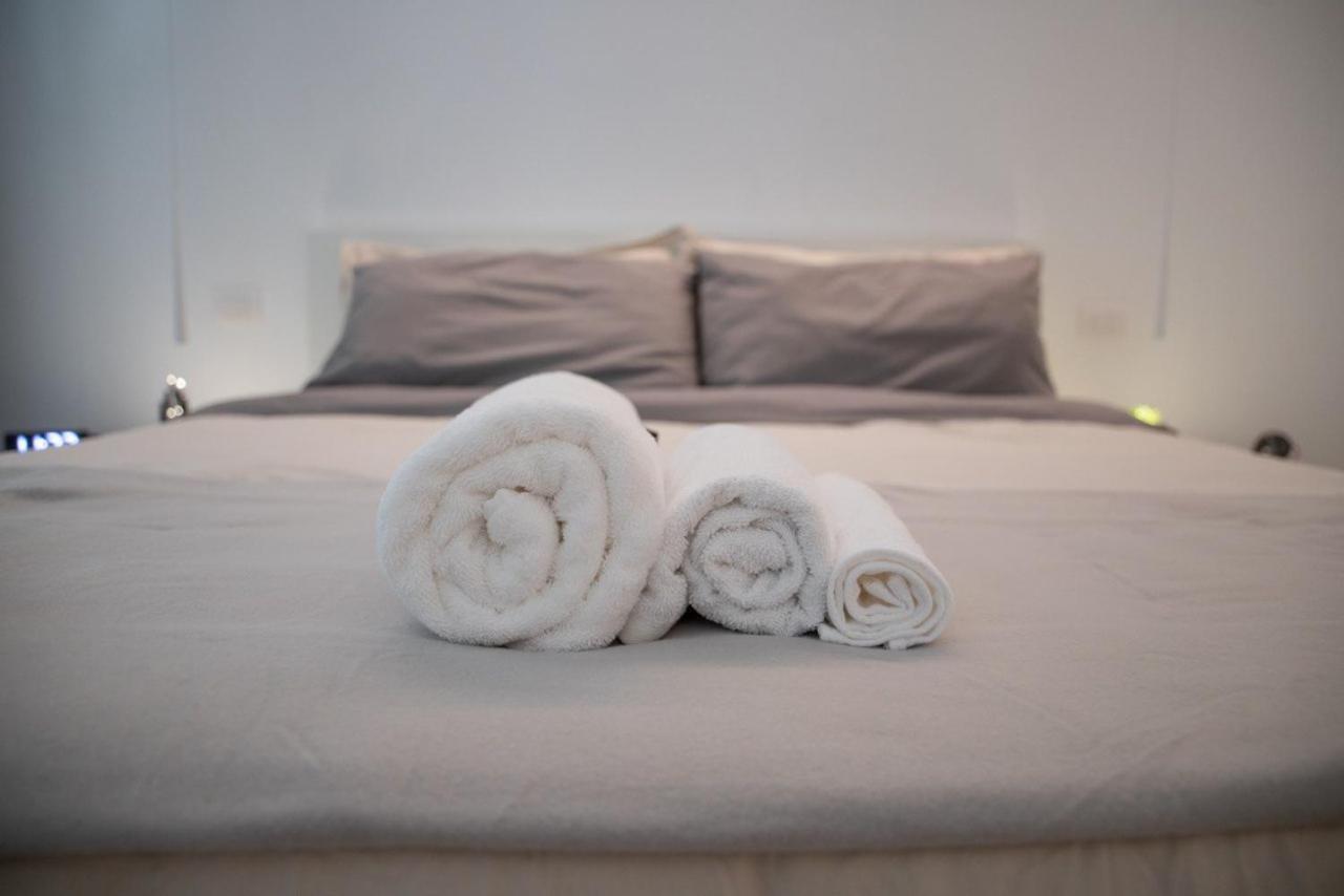 White Roma - Elegant And Comfortable Turin Luaran gambar